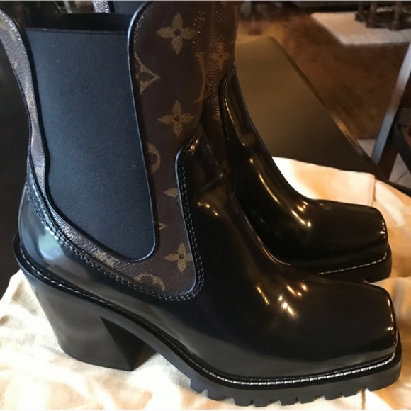 Louie Vuitton. FLASH - Picture 4 of 6